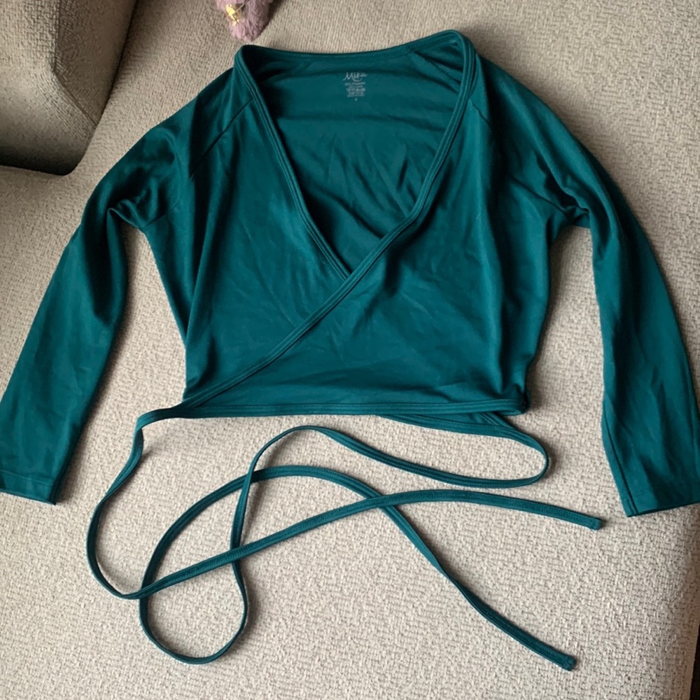 Mika Yoga wear Wrap Top